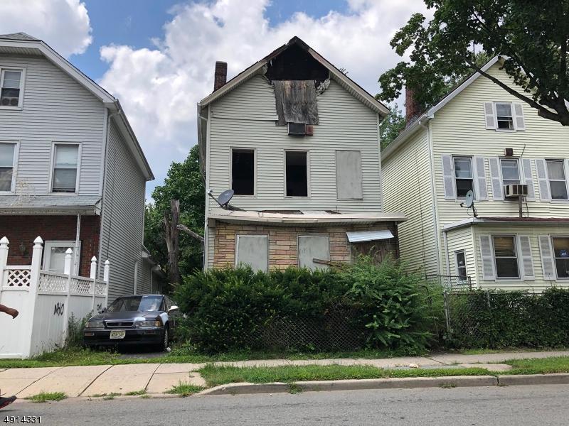 133 N Clinton St - Photo 1