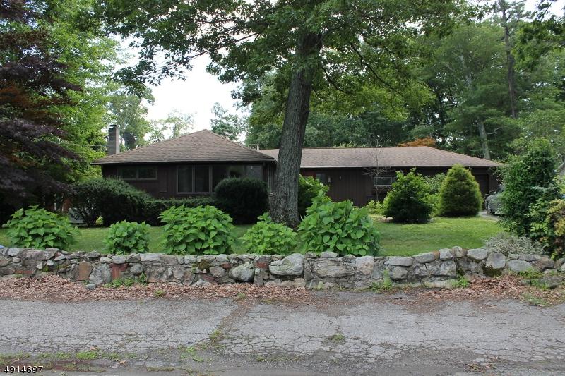 49 Myrtle Ave - Photo 1