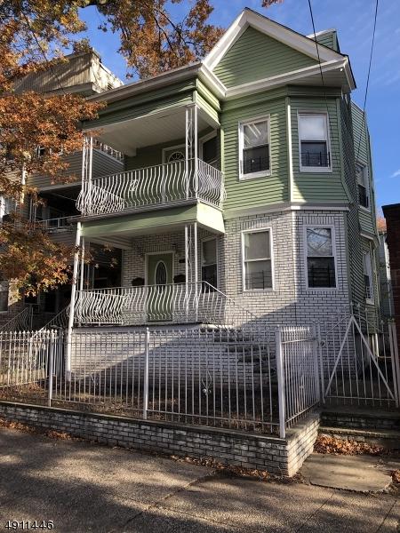 72 Fabyan Pl - Photo 1