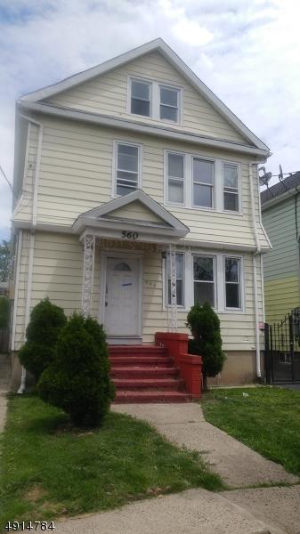 560 Maple Ave - Photo 1