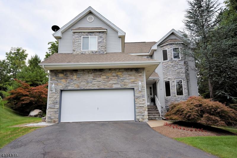 10 Post Oak Ct - Photo 1