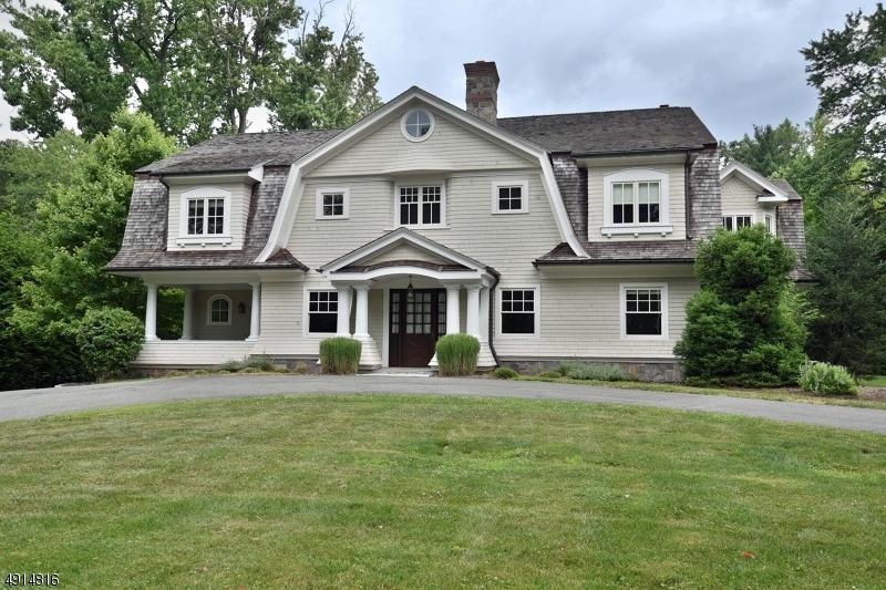 471 Haworth Ave - Photo 1
