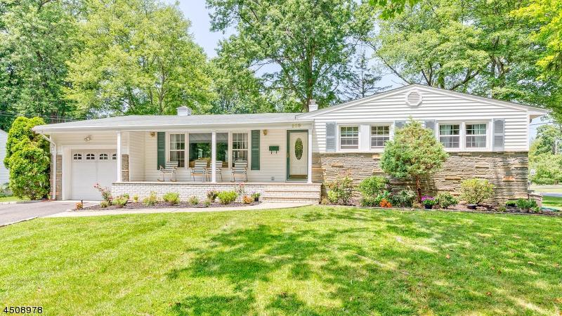 259 Elkwood Ave - Photo 1