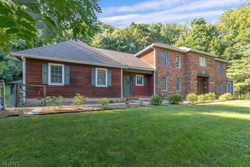 8 Bridge Hollow Rd - Photo 1