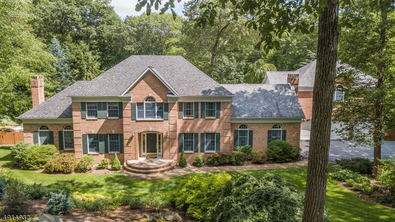 6 Stonehedge Dr - Photo 1