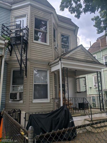 821 Ridge St - Photo 1