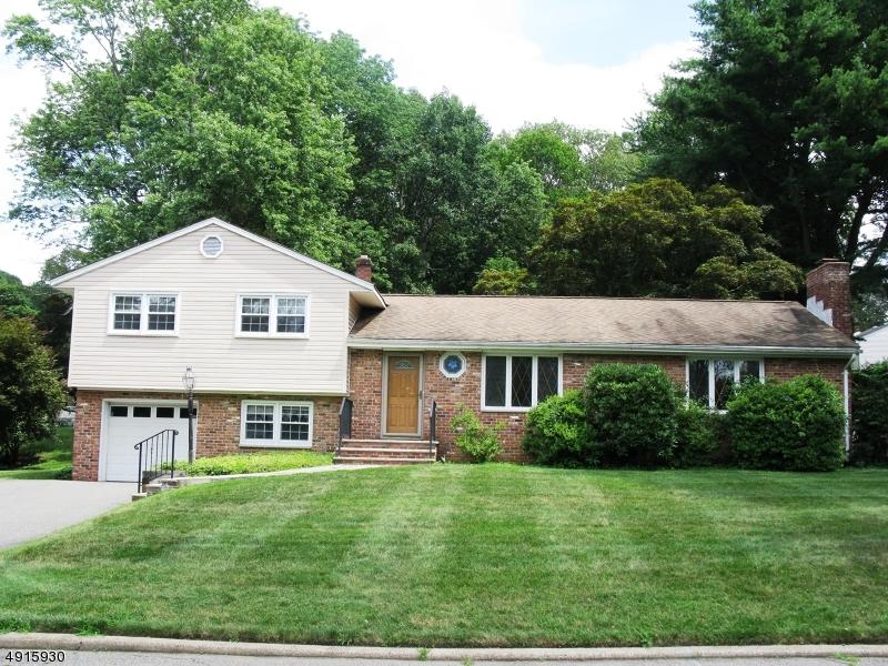 29 Sanford Dr - Photo 1