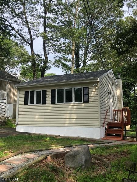 311 Windsor Ave - Photo 1