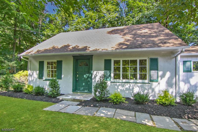 12 Huyler Ave - Photo 1