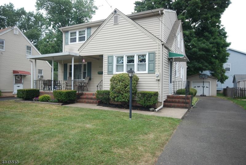 229 Harris Ave - Photo 1