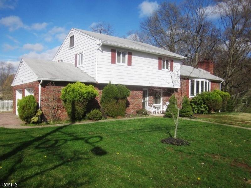 1042 Prospect St - Photo 1