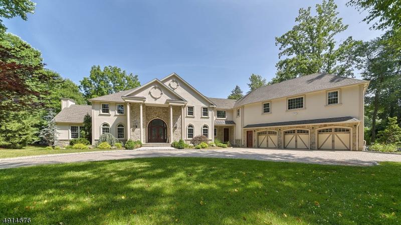 745 Colonial Rd - Photo 1