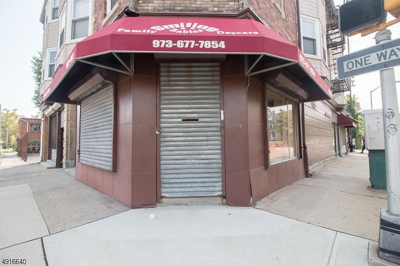 163 N Park St - Photo 1