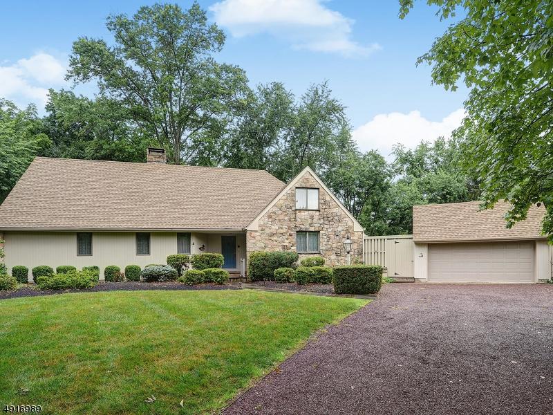 15 Mallard Dr - Photo 1