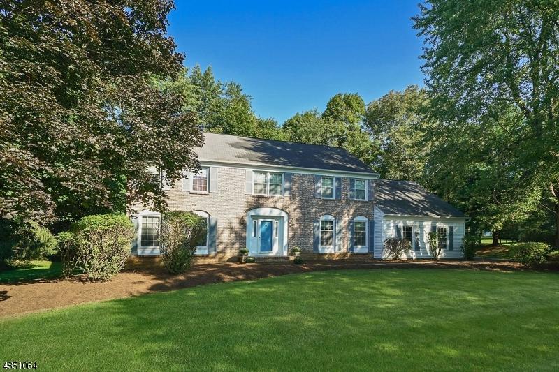 3 Cambridge Dr - Photo 1