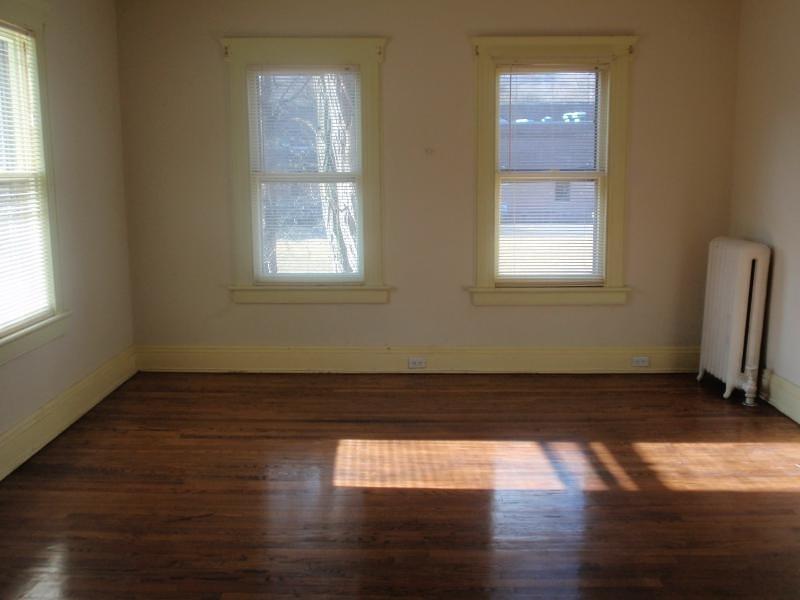 378 Meeker St - Photo 1