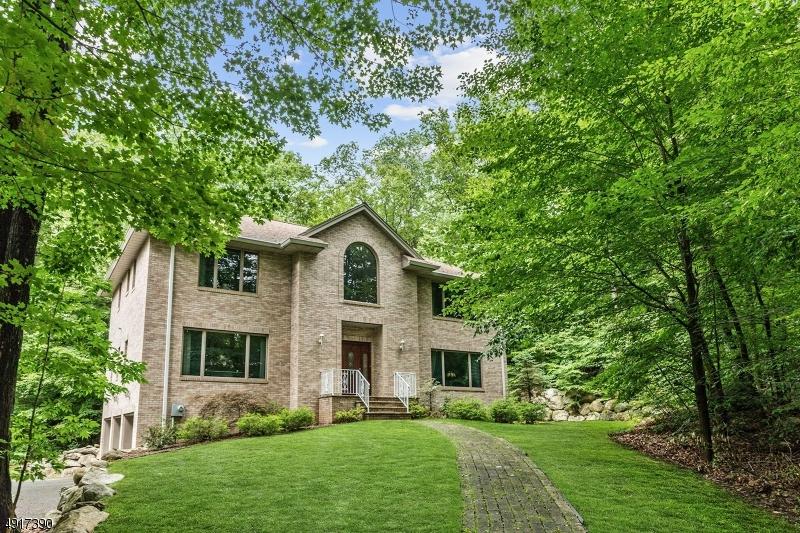 38 Mountainside Dr - Photo 1
