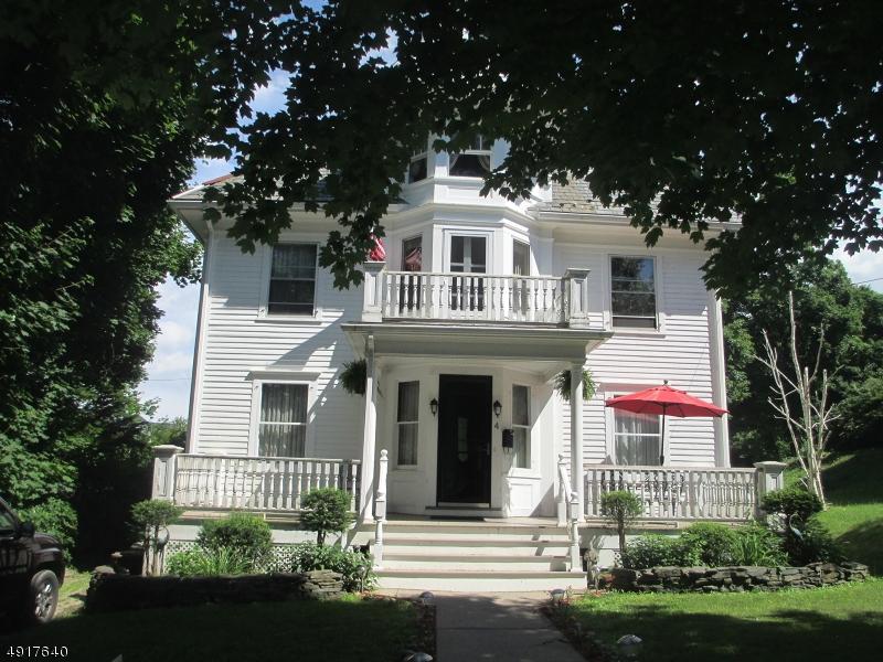 4 Linwood Ave - Photo 1