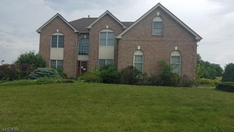 905 Tyler Cir - Photo 1