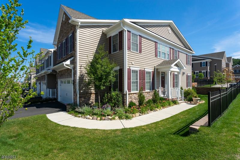 10 Fillmore Dr - Photo 1