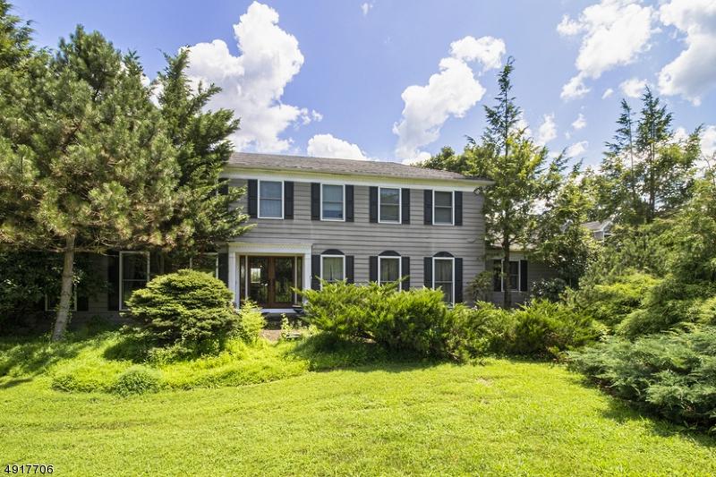 10 Britton Dr - Photo 1