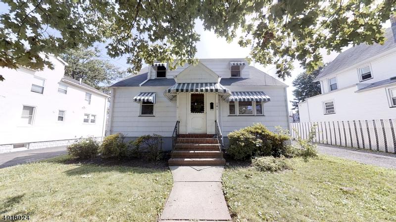 141 Sheridan Ave - Photo 1