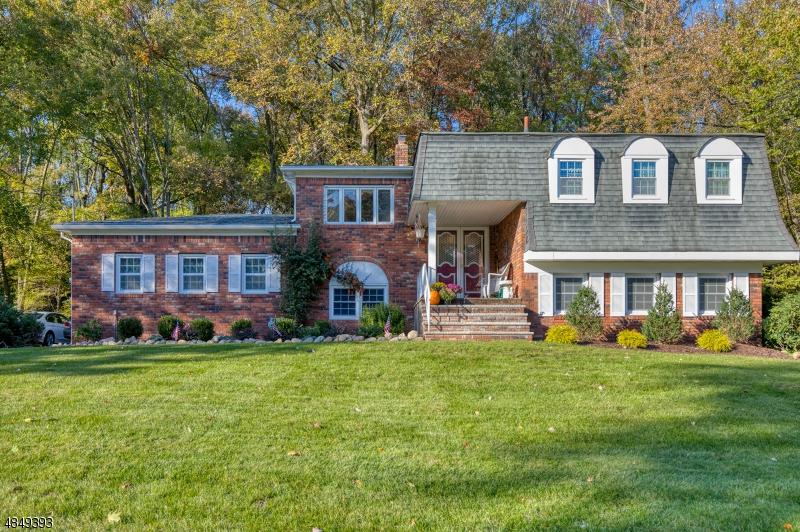 386 Forest Rd - Photo 1