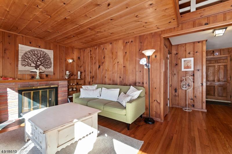 6 Skytop Rd - Photo 1
