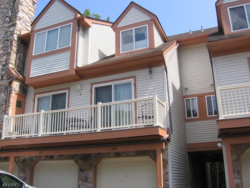 227 Woods Edge Dr - Photo 1