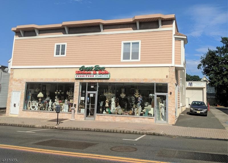 171 Franklin Ave - Photo 1