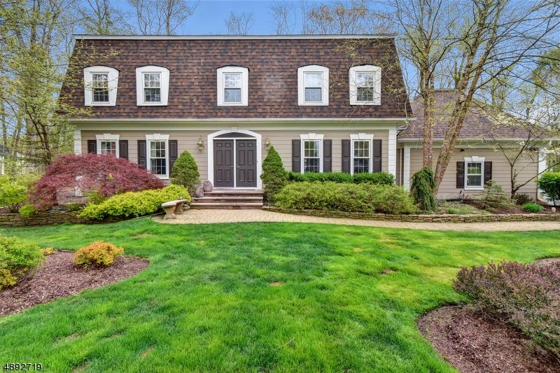 19 Red Barn Ln - Photo 1