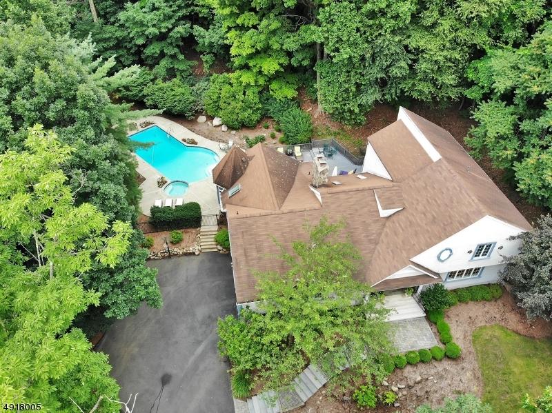 634 Pawnee Ln - Photo 1
