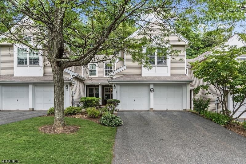 21 Ridgewood Dr - Photo 1
