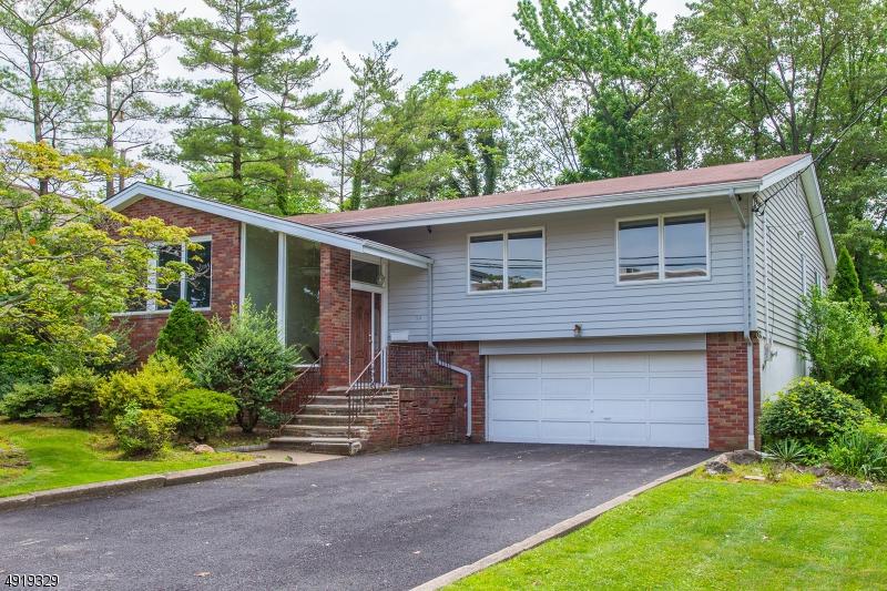 34 Sherwood Ave - Photo 1