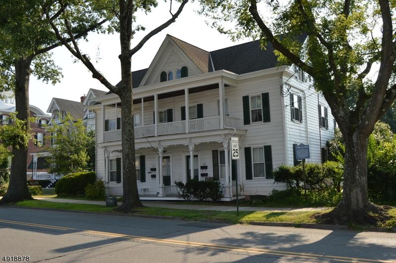 143 Main St - Photo 1