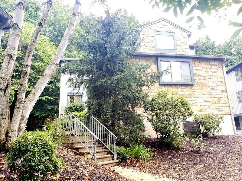 65 Overlook Dr - Photo 1