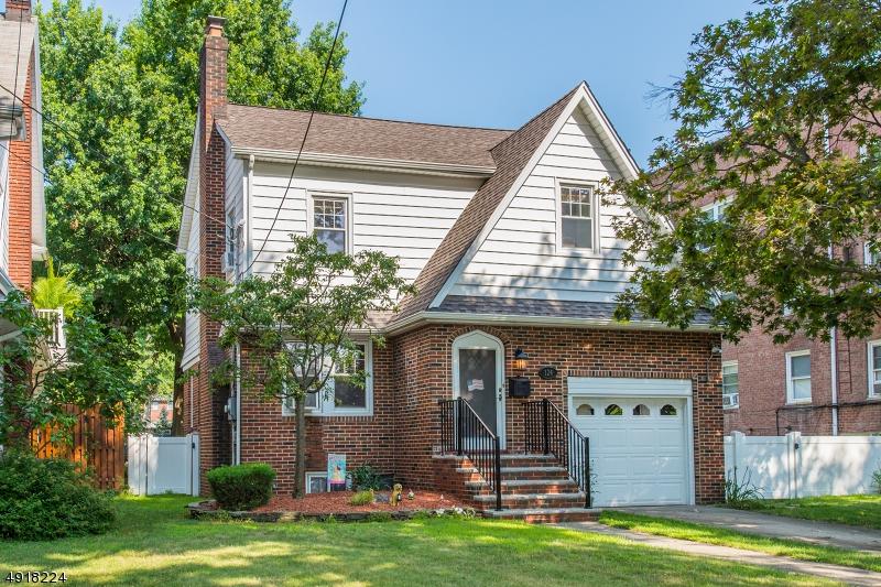 124 Wood St - Photo 1