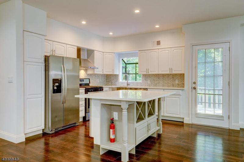 126 Granniss Ave - Photo 1