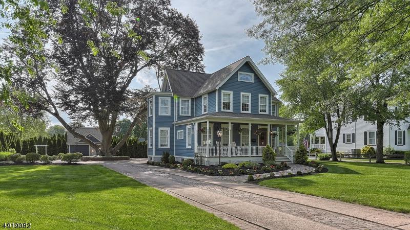 273 Boulevard - Photo 1