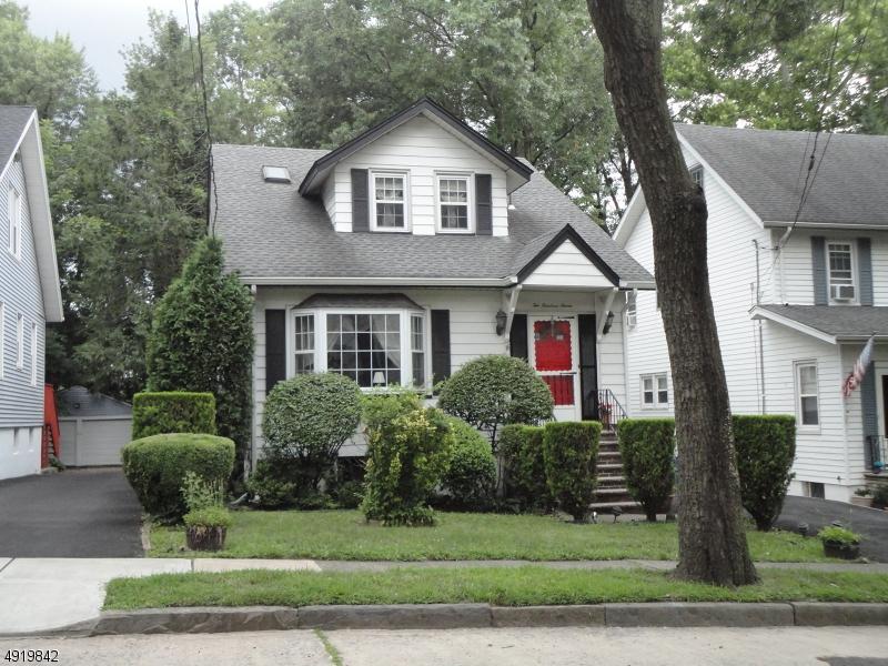 207 W Newell Ave - Photo 1