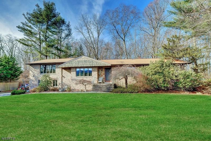 133 Fieldstone Dr - Photo 1