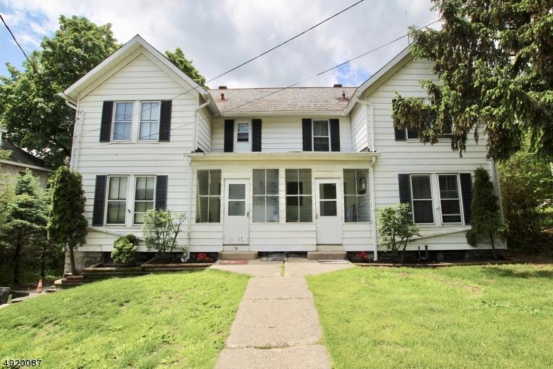 8 Clinton St - Photo 1