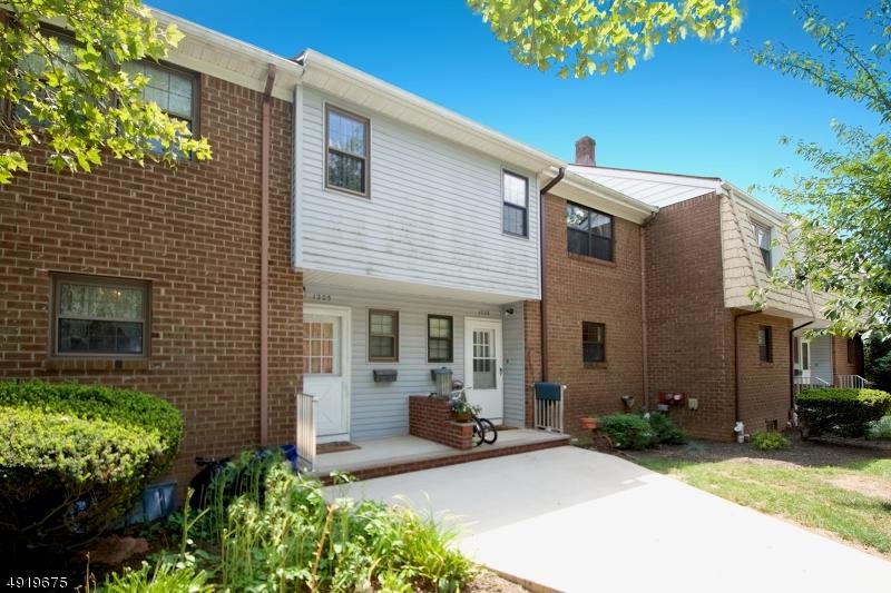 1205 Tudor Ct - Photo 1