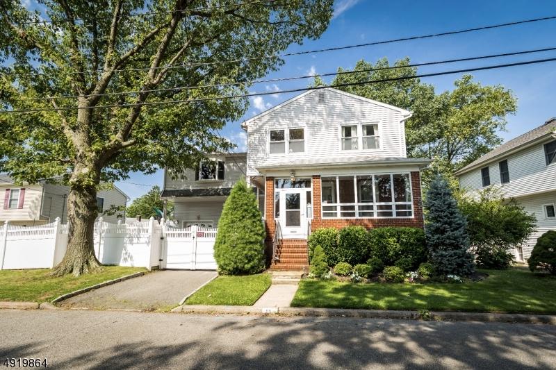 119 Beech St - Photo 1