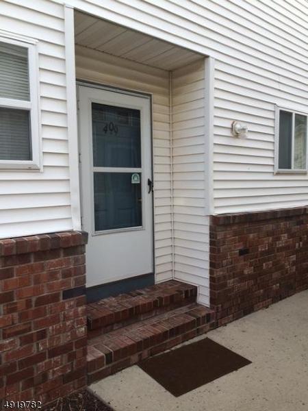 409 Saddle Ct - Photo 1