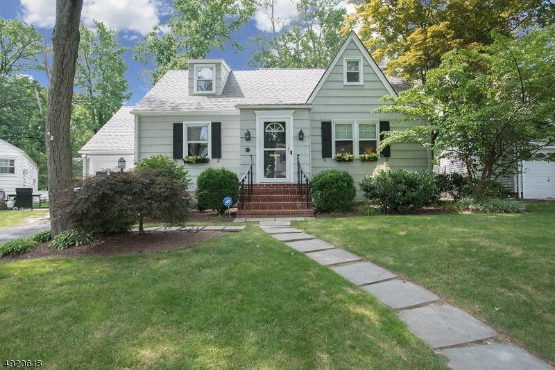 212 Wyoming St - Photo 1