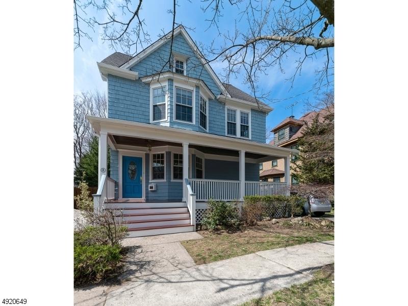 8 Irving Pl - Photo 1