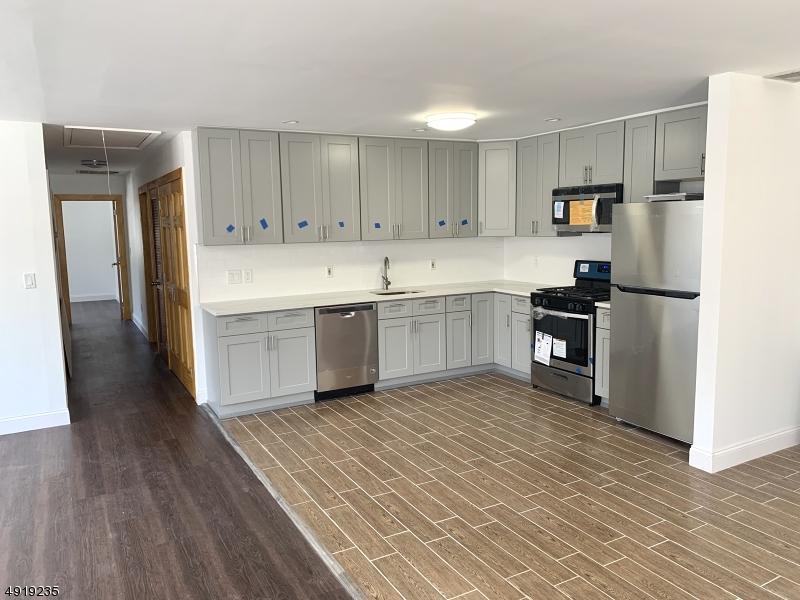 227 Franklin Ave - Photo 1