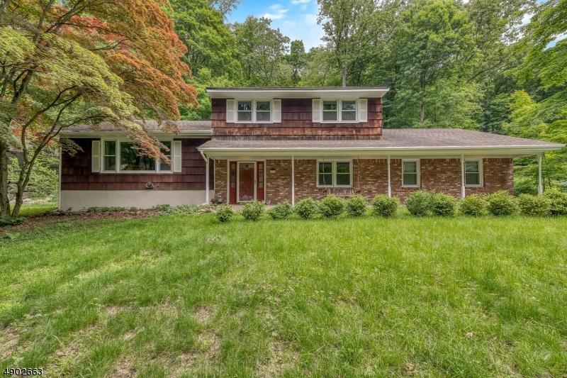 230 Dogwood Ln - Photo 1