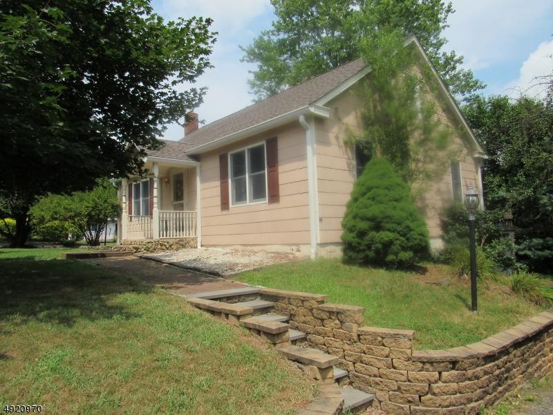 35 Fairview Ave - Photo 1